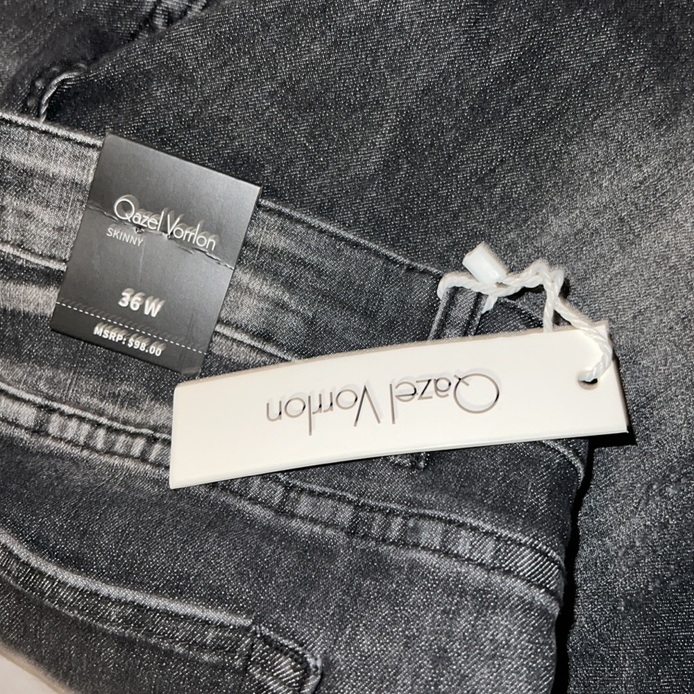 Jeans - Picture 3 of 3